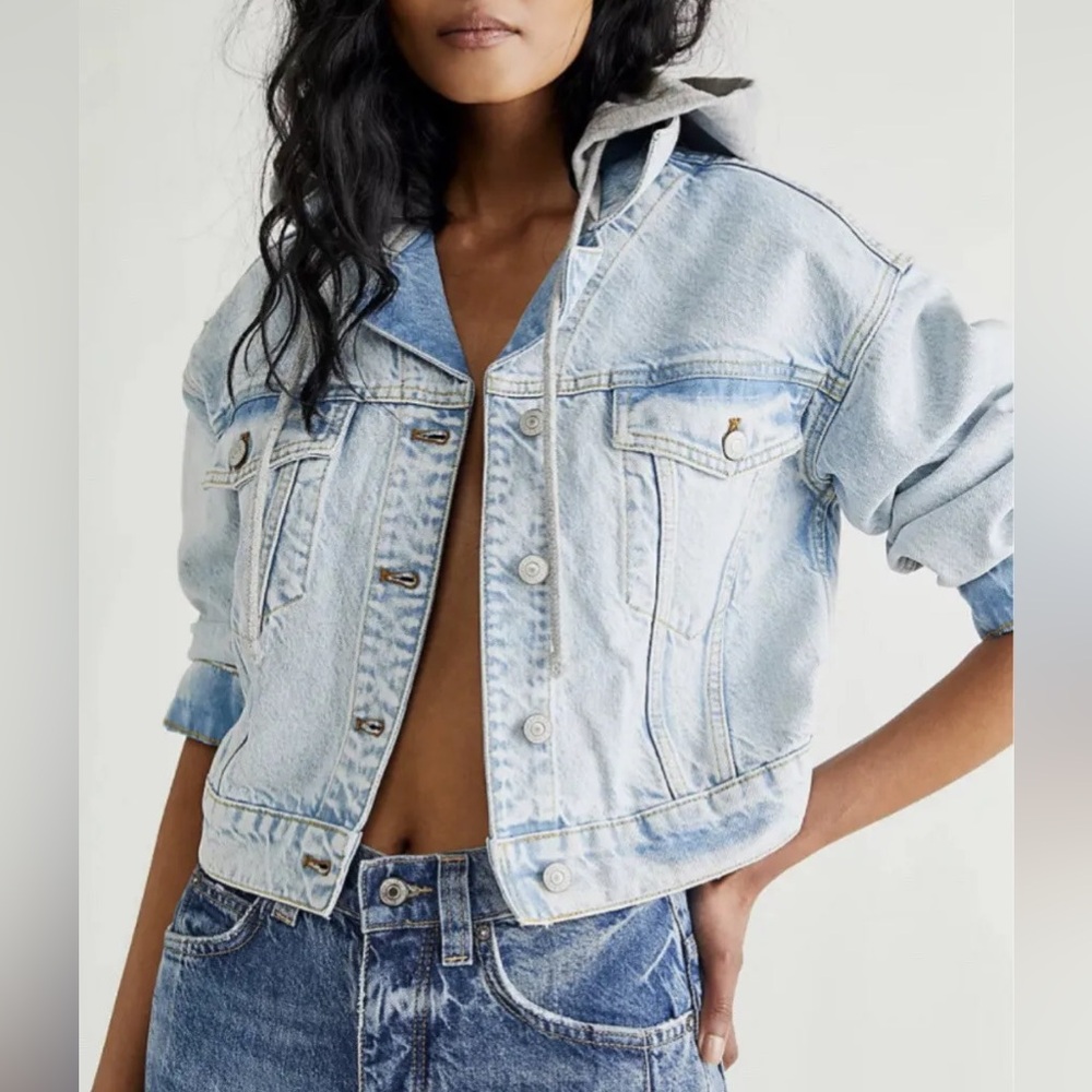 Free People 🤍 Brando Denim Jacket Malta Wash Blue Size S 🩵 - Picture 1 of 12